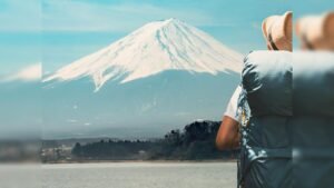 Man rescued from Mount Fuji twice in one week reports