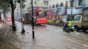 Mumbai gets 200 mm rain in many parts as monsoon arrives earliest in 75 years, Met dept issues red alert