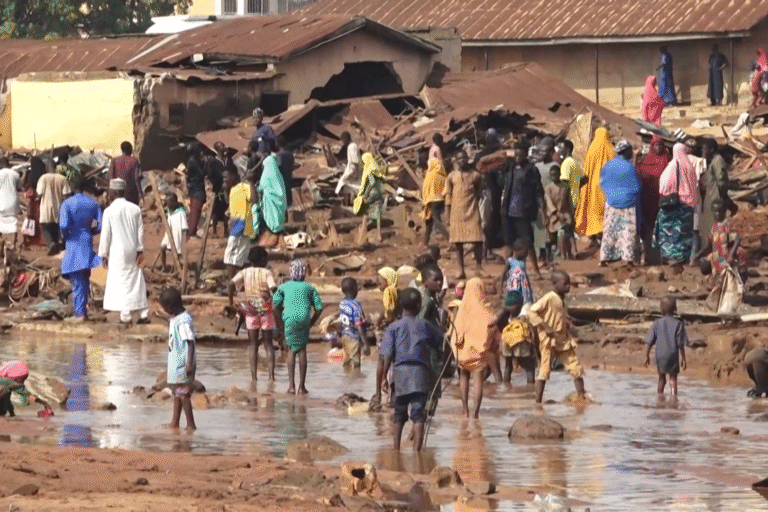More than 100 killed in heavy Nigeria flooding, rescue efforts ongoing