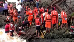 Pune bridge collapse: After 4 people die, PM Modi calls CM Fadnavis from Cyprus to take stock of the situation