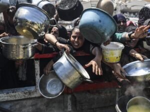 ‘Mass starvation’ spreading across Gaza, warn more than 100 NGOs