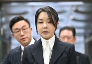 Kim Keon Hee: South Korea’s ex-first lady arrested in bribery probe