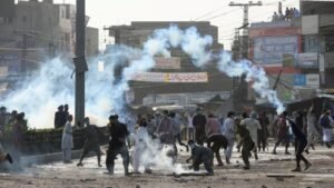 Pak plunges into chaos as 15 die in police firing during Islamist party rally