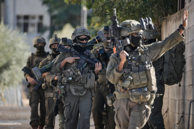 Israeli forces kill Palestinian men in West Bank after they appear to surrender