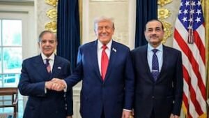 Trump Praises Pakistani Leadership, Declines U.S. Military Role as Conflict with Afghanistan Escalates