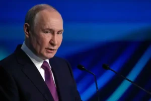 Russia Accused of Sharing Military Intelligence With Iran as U.S.–Israel Conflict Escalates